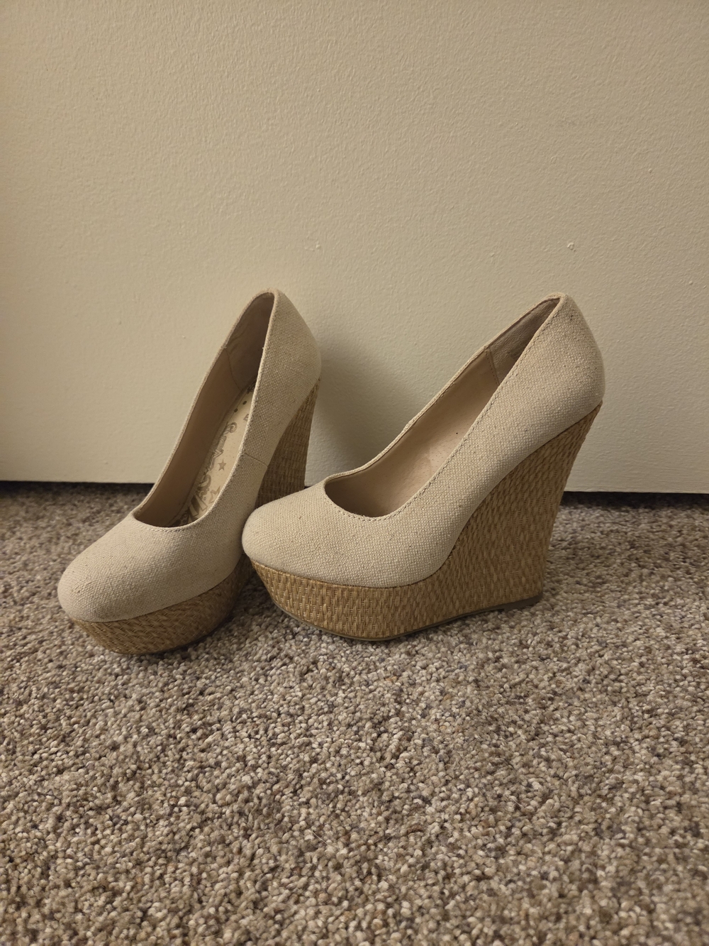 Brash Neutral Canvas Wedge Pumps with Raffia Platform